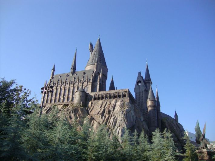 해리포터의 호그와트 같은 고등학교를 다녔다는 클라라